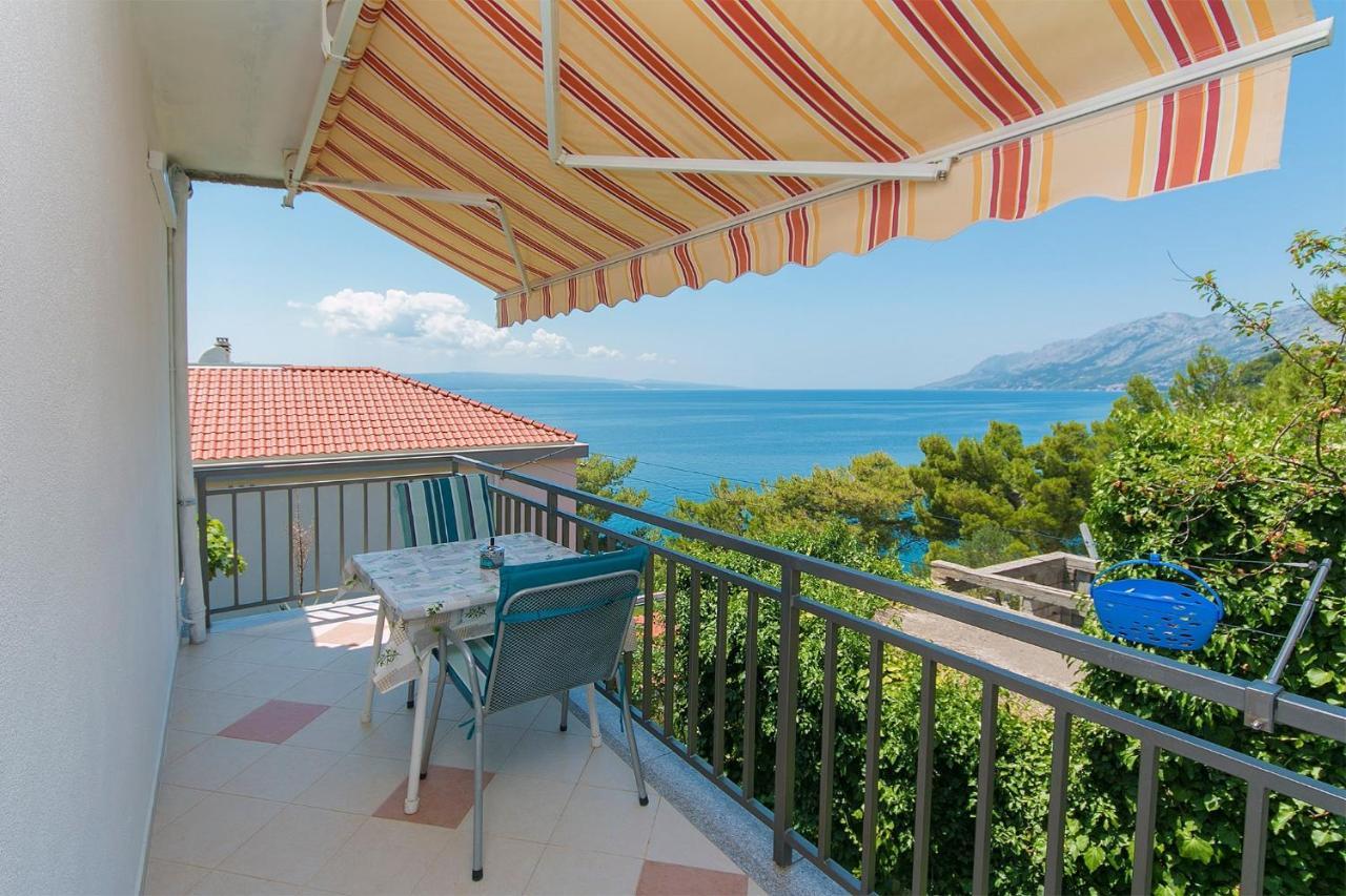 Apartments By The Sea Brela, Makarska - 20778 Exterior photo