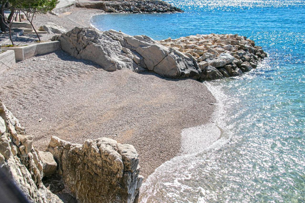 Apartments By The Sea Brela, Makarska - 20778 Exterior photo