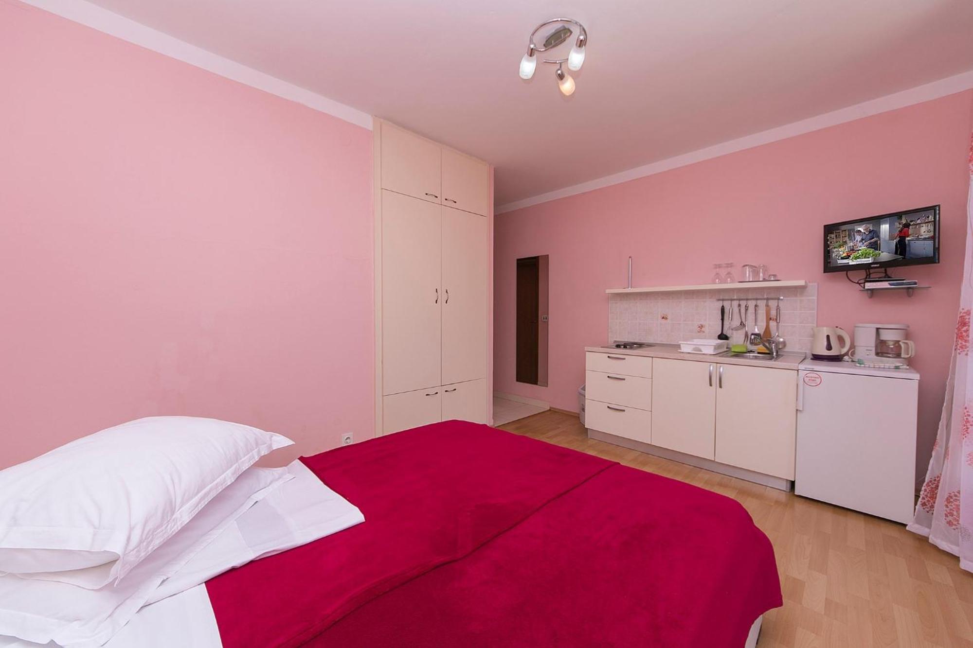 Apartments By The Sea Brela, Makarska - 20778 Room photo