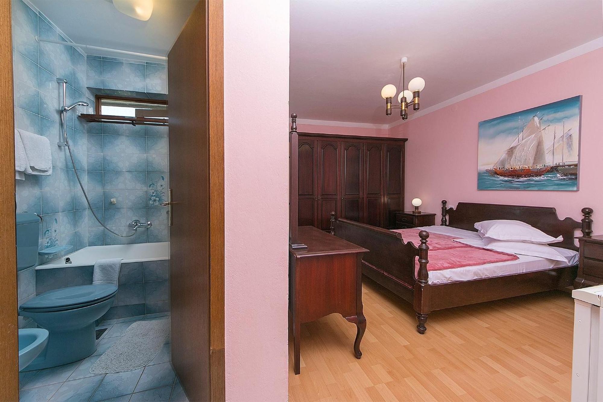 Apartments By The Sea Brela, Makarska - 20778 Room photo