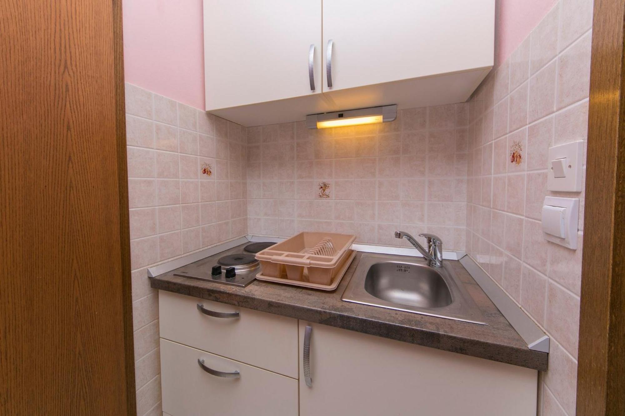 Apartments By The Sea Brela, Makarska - 20778 Room photo