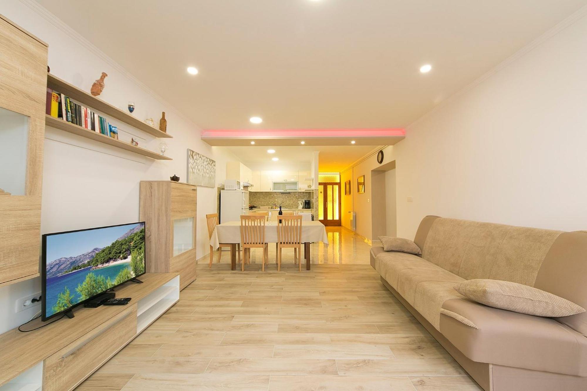 Apartments By The Sea Brela, Makarska - 20778 Room photo