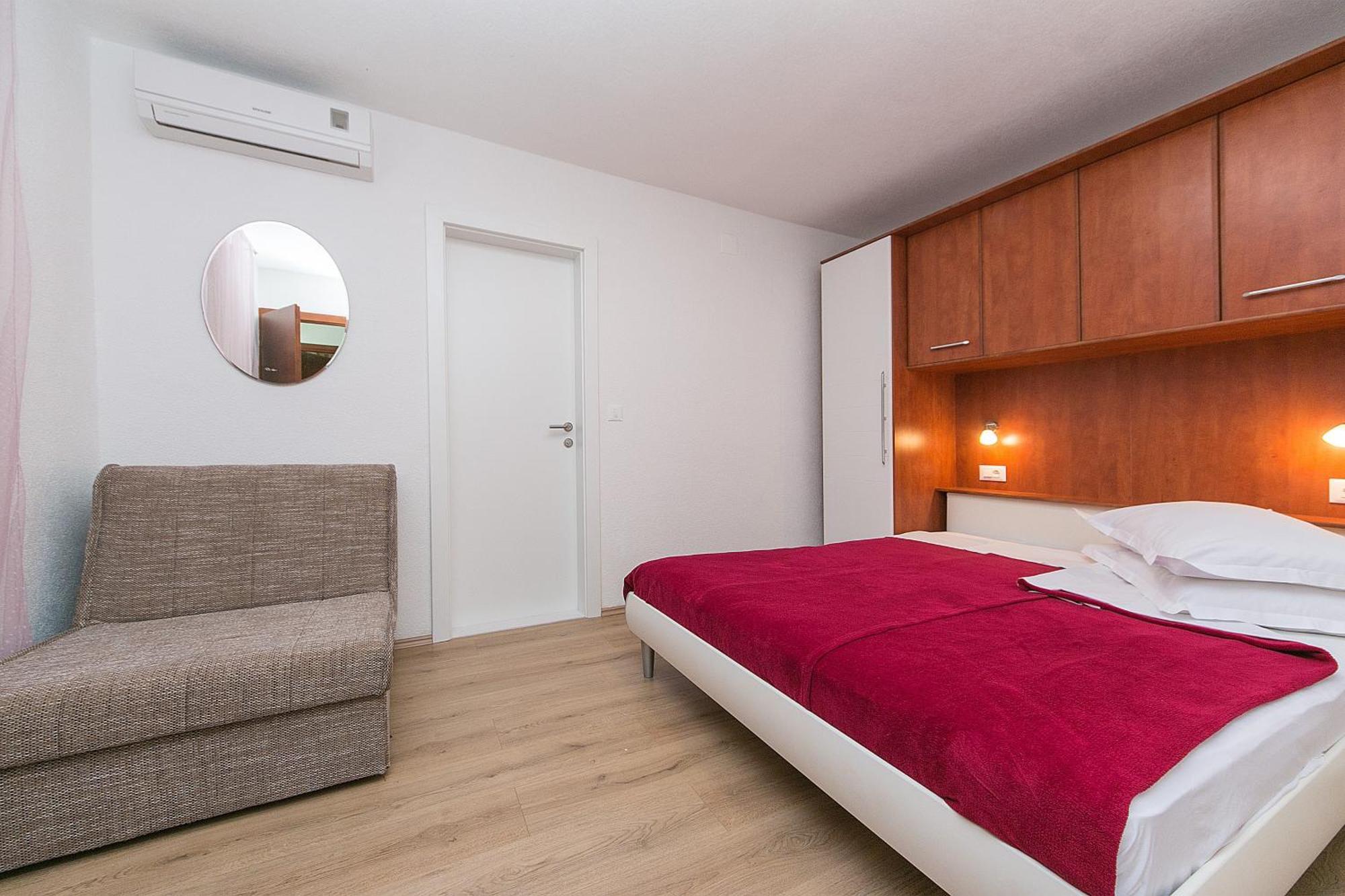 Apartments By The Sea Brela, Makarska - 20778 Room photo